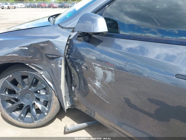 44906874 :رقم المزاد ، 7SAYGDEE9NF422550 vin ، 2022 Tesla Model Y Long Range Dual Motor All-wheel Drive مزاد بيع