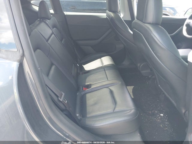44906874 :رقم المزاد ، 7SAYGDEE9NF422550 vin ، 2022 Tesla Model Y Long Range Dual Motor All-wheel Drive مزاد بيع