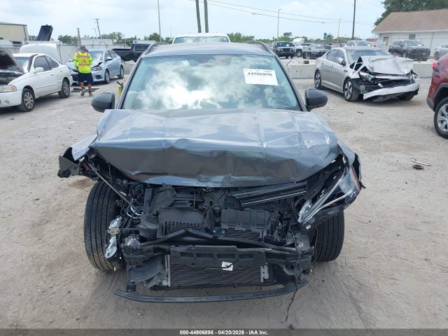 44906898 :رقم المزاد ، 3VV5C7B21SM058642 vin ، 2025 Volkswagen Taos 1.5t S مزاد بيع