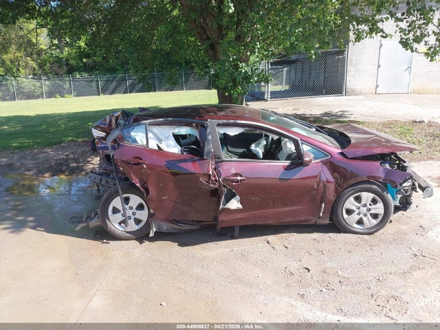 Продажа на аукционе авто 2017 Kia Forte Lx, vin: 3KPFK4A79HE120499, номер лота: 44906927