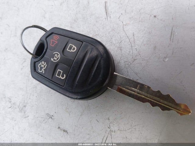 44906931 :رقم المزاد ، 1FM5K8D86FGC34170 vin ، 2015 Ford Explorer Xlt مزاد بيع