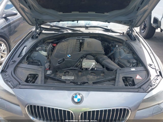 2011 Bmw 535i მანქანა იყიდება აუქციონზე, vin: WBAFR7C55BC800856, აუქციონის ნომერი: 44906935