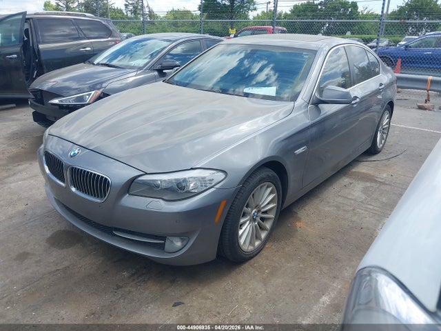 2011 Bmw 535i მანქანა იყიდება აუქციონზე, vin: WBAFR7C55BC800856, აუქციონის ნომერი: 44906935