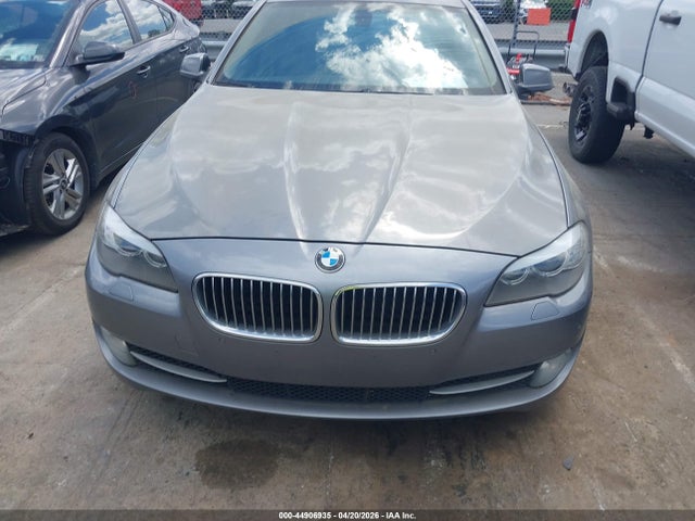2011 Bmw 535i მანქანა იყიდება აუქციონზე, vin: WBAFR7C55BC800856, აუქციონის ნომერი: 44906935