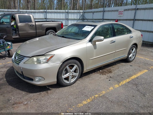 44906946 :رقم المزاد ، JTHBK1EG8B2457031 vin ، 2011 Lexus Es 350 مزاد بيع