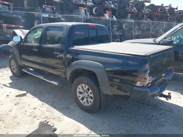 Toyota Tacoma Prerunner 2015 5TFJX4GN9FX041395 Image 3