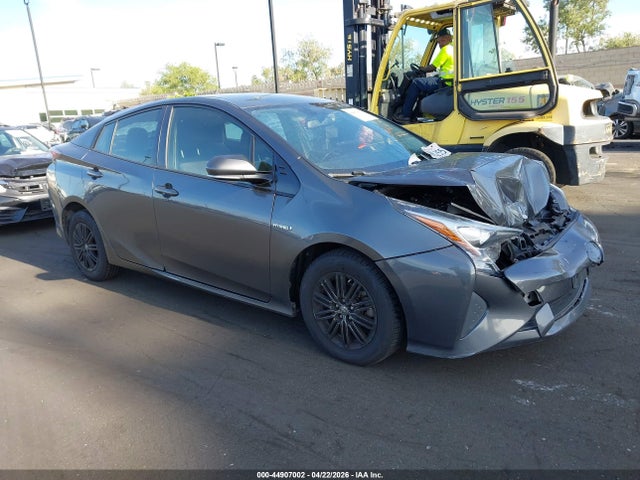 JTDKARFUXG3001315 Toyota Prius Three