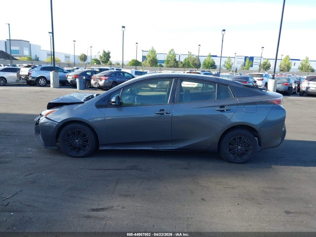 JTDKARFUXG3001315 Toyota Prius Three