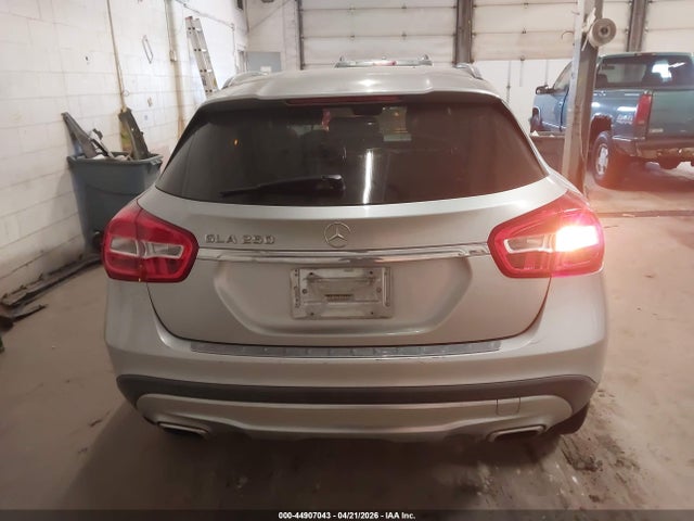 44907043 :رقم المزاد ، WDCTG4EB3GJ230205 vin ، 2016 Mercedes-benz Gla 250 مزاد بيع