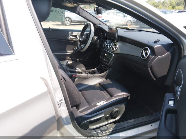44907043 :رقم المزاد ، WDCTG4EB3GJ230205 vin ، 2016 Mercedes-benz Gla 250 مزاد بيع