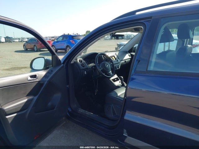 Aukcja sprzedaży 2016 Volkswagen Tiguan S, vin: WVGAV7AX8GW600679, numer aukcji: 44907050