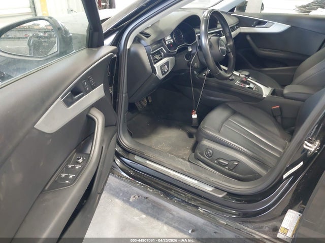 44907091 :رقم المزاد ، WAUANAF4XHN001206 vin ، 2017 Audi A4 2.0t Premium مزاد بيع