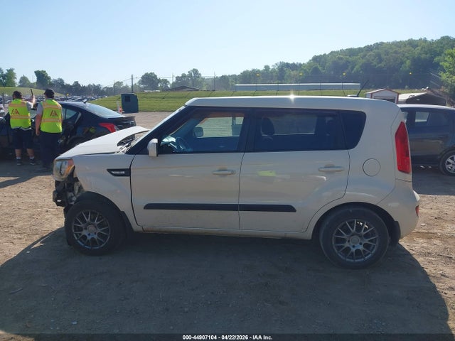 44907104 :رقم المزاد ، KNDJT2A53D7765010 vin ، 2013 Kia Soul مزاد بيع