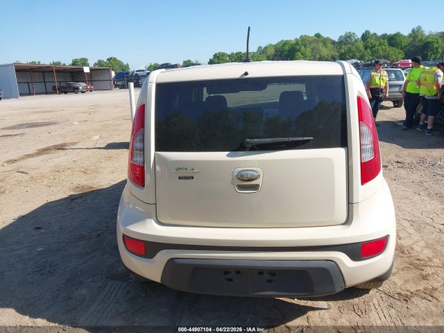 44907104 :رقم المزاد ، KNDJT2A53D7765010 vin ، 2013 Kia Soul مزاد بيع