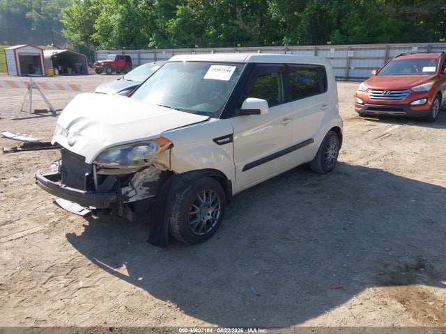 44907104 :رقم المزاد ، KNDJT2A53D7765010 vin ، 2013 Kia Soul مزاد بيع