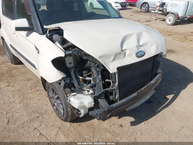 44907104 :رقم المزاد ، KNDJT2A53D7765010 vin ، 2013 Kia Soul مزاد بيع