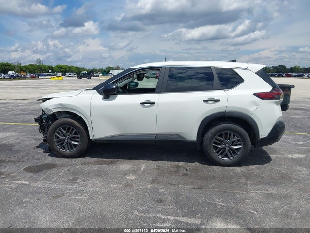 2023 Nissan Rogue S Fwd მანქანა იყიდება აუქციონზე, vin: 5N1BT3AA6PC792474, აუქციონის ნომერი: 44907130