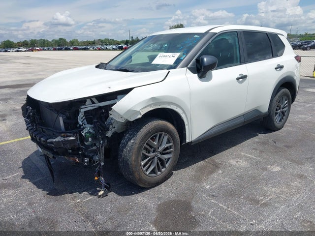 2023 Nissan Rogue S Fwd მანქანა იყიდება აუქციონზე, vin: 5N1BT3AA6PC792474, აუქციონის ნომერი: 44907130