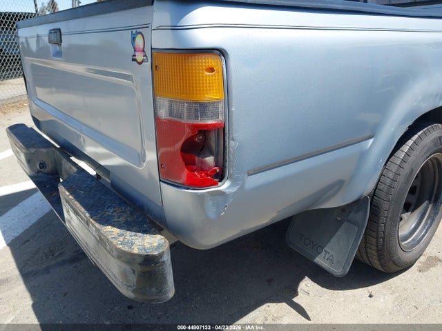 1989 Toyota Pickup 1/2 Ton Sht Wheelbase Dlx მანქანა იყიდება აუქციონზე, vin: JT4RN81P5K5041183, აუქციონის ნომერი: 44907133