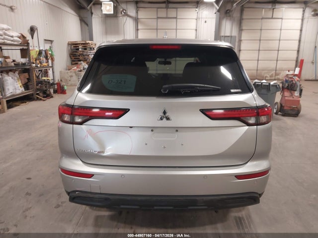 2022 Mitsubishi Outlander Es 2.5 S-awc მანქანა იყიდება აუქციონზე, vin: JA4J4TA89NZ015883, აუქციონის ნომერი: 44907160