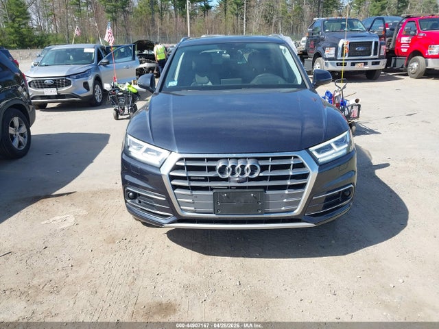 WA1CNAFY4J2234319 Audi Q5 2.0t Premium/2.0t Tech Premium