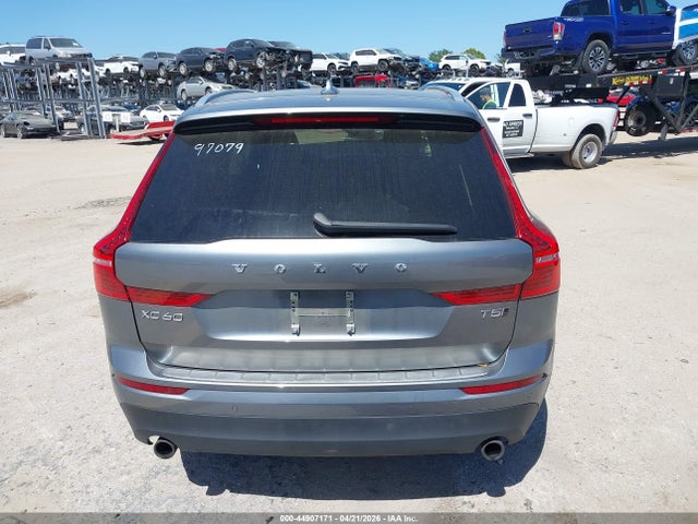 2021 Volvo Xc60 T5 Momentum მანქანა იყიდება აუქციონზე, vin: YV4102RK7M1868806, აუქციონის ნომერი: 44907171