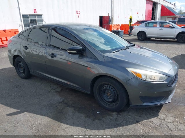Ford FOCUS S 2017 1FADP3E29HL303741 Image 6