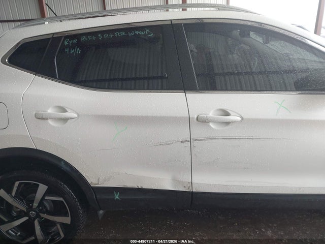 2020 Nissan Rogue Sport Sl Awd Xtronic Cvt მანქანა იყიდება აუქციონზე, vin: JN1BJ1CW5LW643461, აუქციონის ნომერი: 44907211