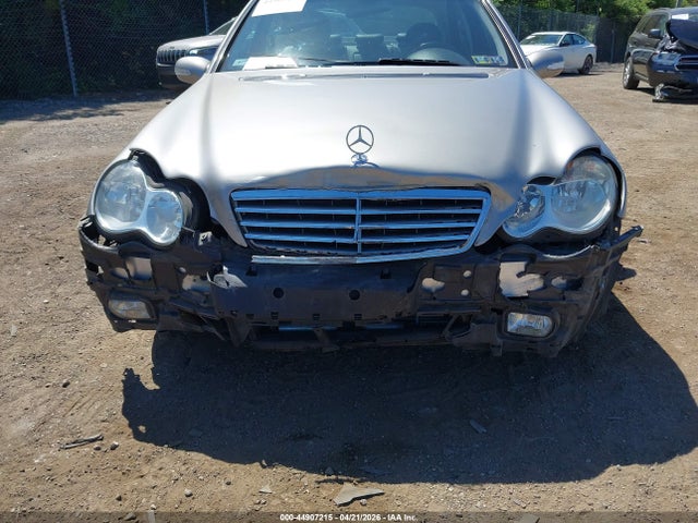 Продаж на аукціоні авто 2005 Mercedes-benz C 240 Luxury 4matic, vin: WDBRF81J75F589711, номер лоту: 44907215