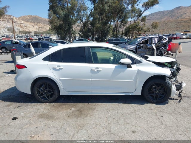 Toyota Corolla Hybrid Le 2022 JTDEAMDE7NJ036110 Image 13