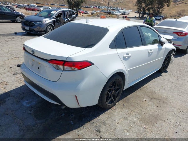 Toyota Corolla Hybrid Le 2022 JTDEAMDE7NJ036110 Image 4