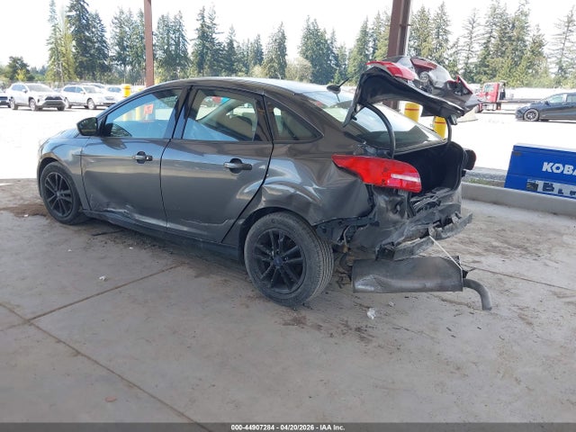 Ford FOCUS SE 2017 1FADP3FE1HL254026 Image 3