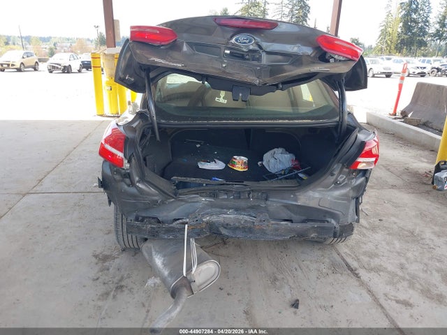 Ford FOCUS SE 2017 1FADP3FE1HL254026 Image 6