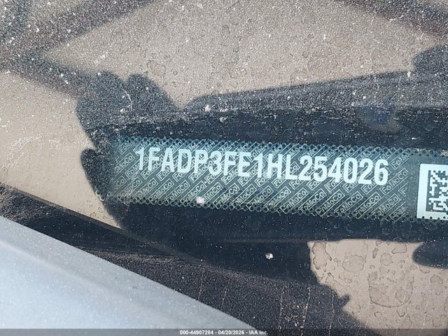 Ford FOCUS SE 2017 1FADP3FE1HL254026 Image 9