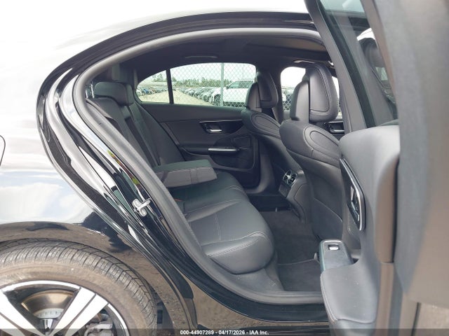 W1KAF4GBXSR239626 Mercedes-Benz C 300