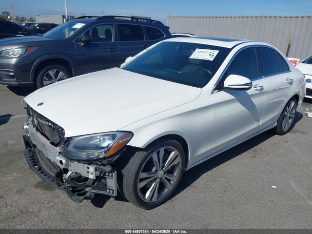 Mercedes-Benz C 300 2018 55SWF4JBXJU281144 Image 2