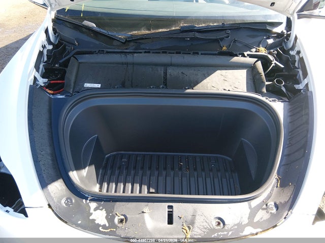 2023 Tesla Model Y Awd/long Range Dual Motor All-wheel Drive მანქანა იყიდება აუქციონზე, vin: 7SAYGDEE2PF839690, აუქციონის ნომერი: 44907298
