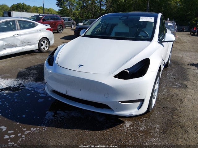 2023 Tesla Model Y Awd/long Range Dual Motor All-wheel Drive მანქანა იყიდება აუქციონზე, vin: 7SAYGDEE2PF839690, აუქციონის ნომერი: 44907298