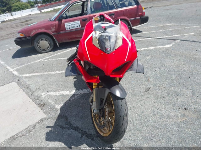 Ducati Panigale V4 R 2019 ZDMDAGSW8KB008593 Image 5