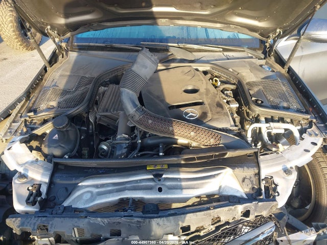 44907380 :رقم المزاد ، 55SWF4JB5HU213909 vin ، 2017 Mercedes-benz C 300 Sport مزاد بيع