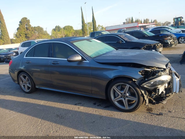 44907380 :رقم المزاد ، 55SWF4JB5HU213909 vin ، 2017 Mercedes-benz C 300 Sport مزاد بيع