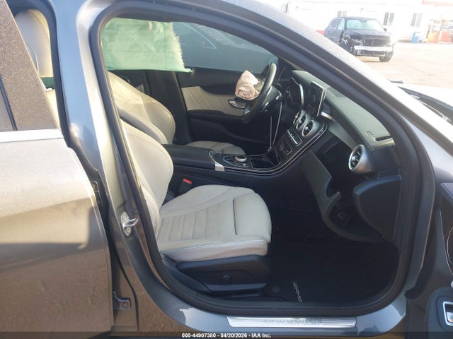 44907380 :رقم المزاد ، 55SWF4JB5HU213909 vin ، 2017 Mercedes-benz C 300 Sport مزاد بيع