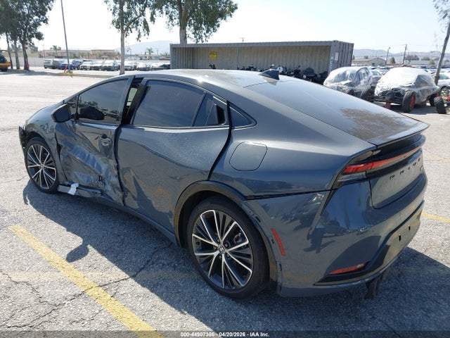 JTDACAAU7T3066423 Toyota PRIUS XLE