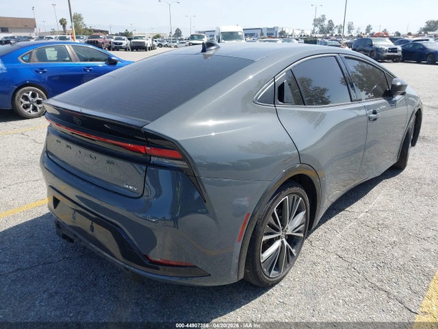JTDACAAU7T3066423 Toyota PRIUS XLE