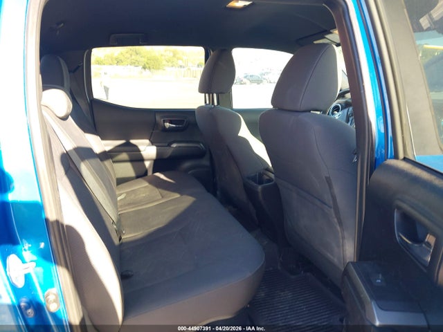 Aukcja sprzedaży 2017 Toyota Tacoma Trd Off Road, vin: 5TFCZ5AN1HX104753, numer aukcji: 44907391