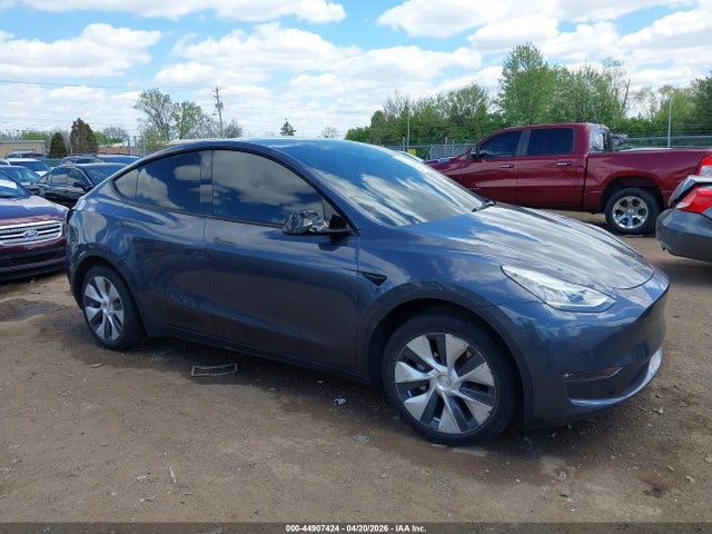 Продаж на аукціоні авто 2021 Tesla Model Y Standard Range Rear-wheel Drive, vin: 5YJYGDED0MF107395, номер лоту: 44907424