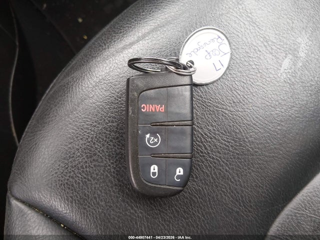 Продажа на аукционе авто 2017 Jeep Renegade Limited Fwd, vin: ZACCJADB7HPF01033, номер лота: 44907441