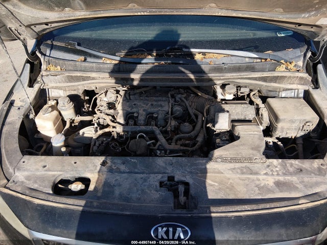 KNDMC5C17H6255473 KIA SEDONA EX