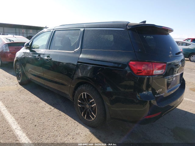 KNDMC5C17H6255473 KIA SEDONA EX