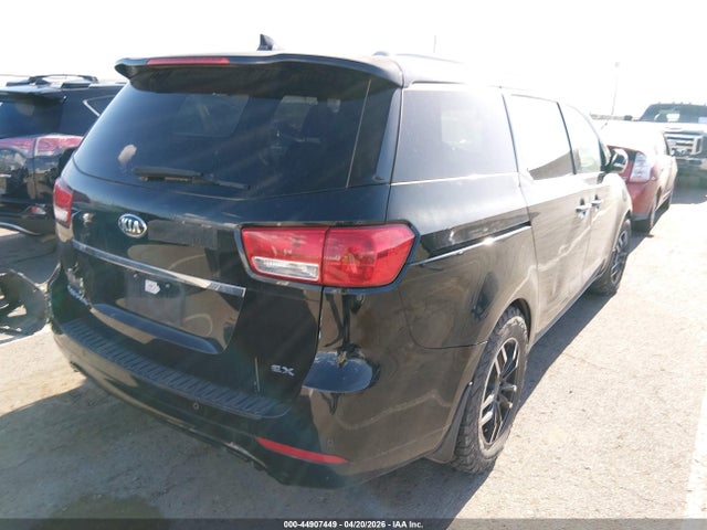 KNDMC5C17H6255473 KIA SEDONA EX